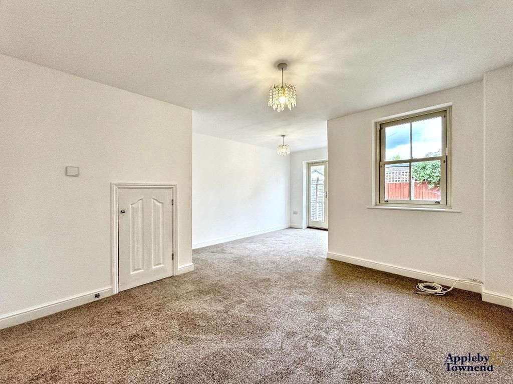 Property photo 3 of 24