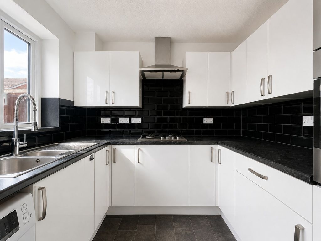 Property photo 2 of 10 5291054