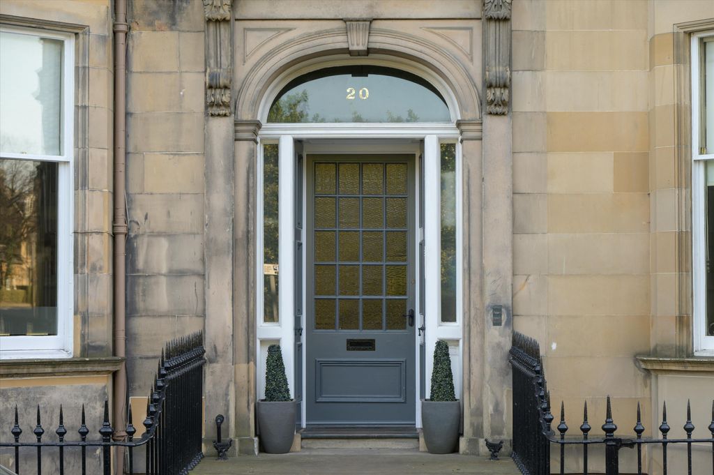 Additional image 33 of 4 bed flat for saleGlencairn Crescent, Edinburgh EH12