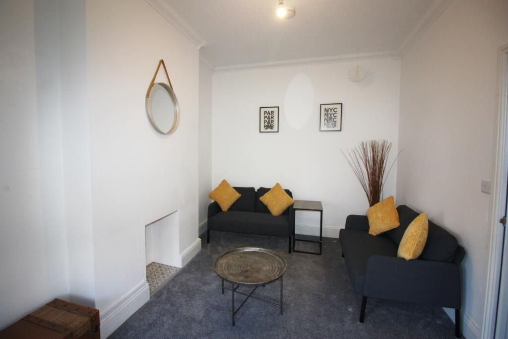 Property photo 2 of 45