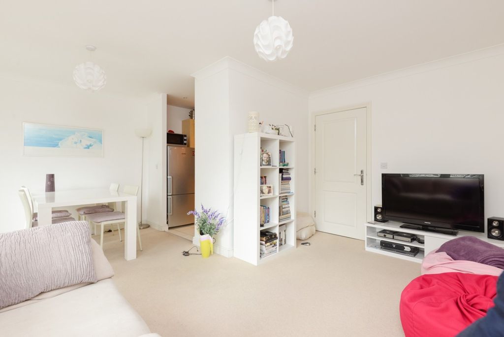 Property photo 3 of 8 2646152