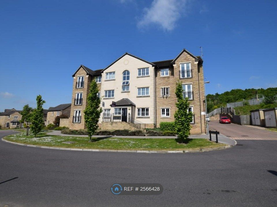 Property photo 1 of 32