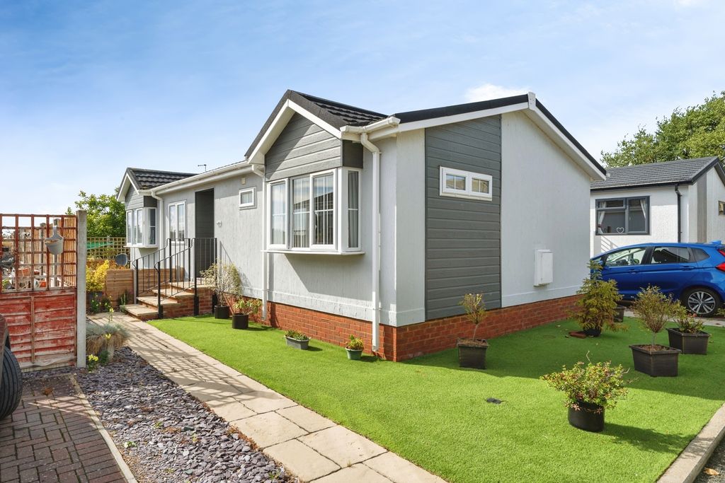 Property photo 1 of 22 Pbox-Img.Jpg