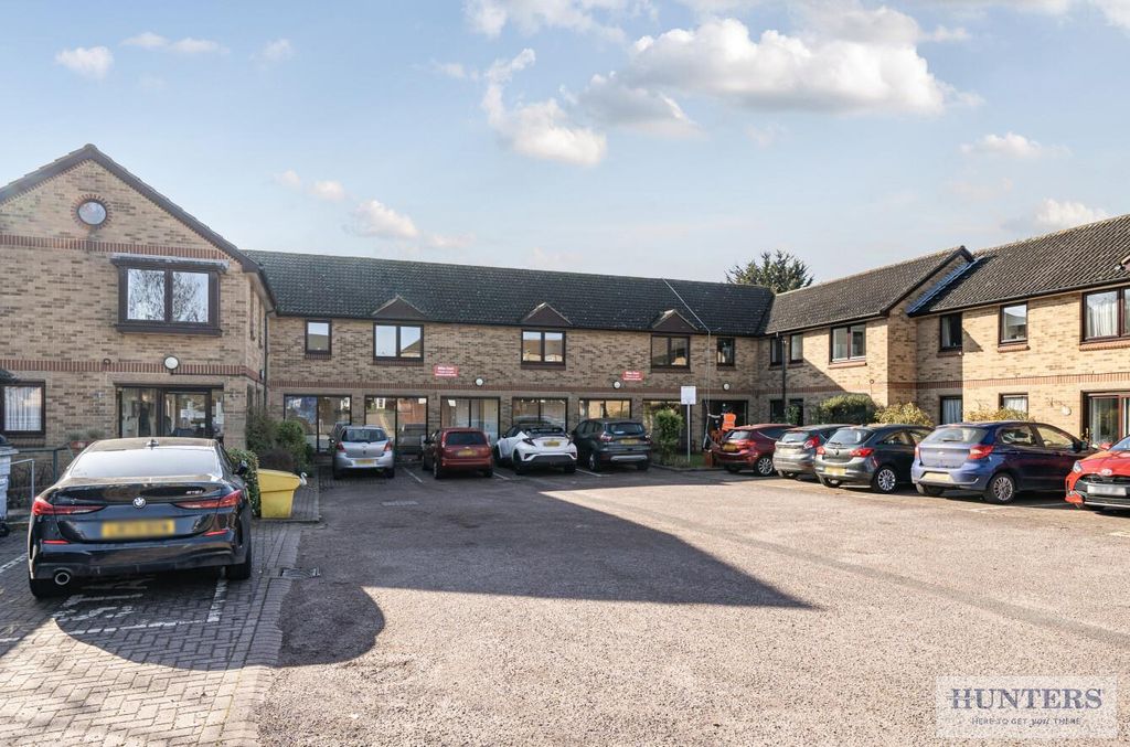 Property photo 1 of 14 External