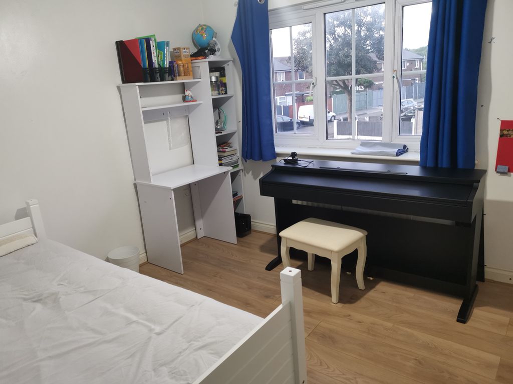 Property photo 2 of 5