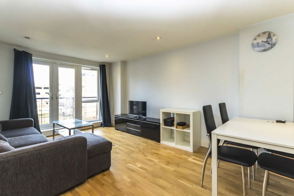 Property photo 2 of 5