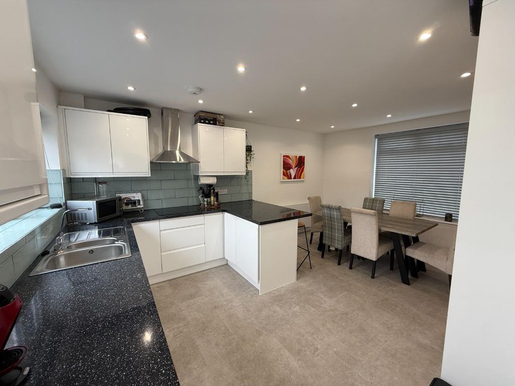 Property photo 2 of 18 Img_7169.Jpg