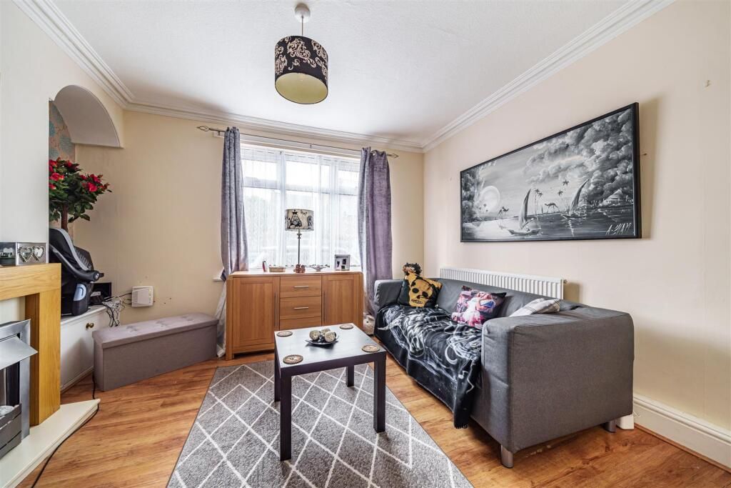 Property photo 3 of 17