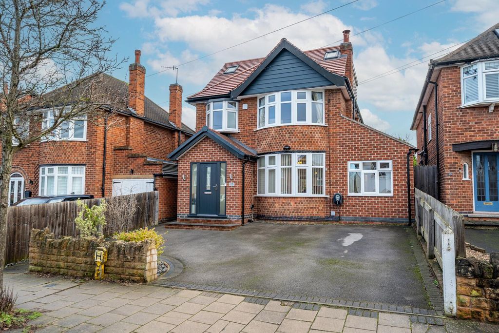 Property photo 1 of 29 Front (Exterior)