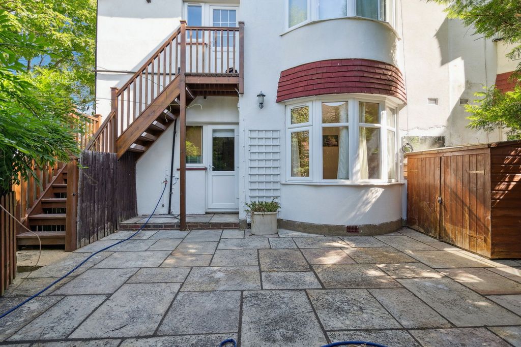 Additional image 5 of 2 bed maisonette for saleWest End Avenue, Pinner, Middlesex HA5