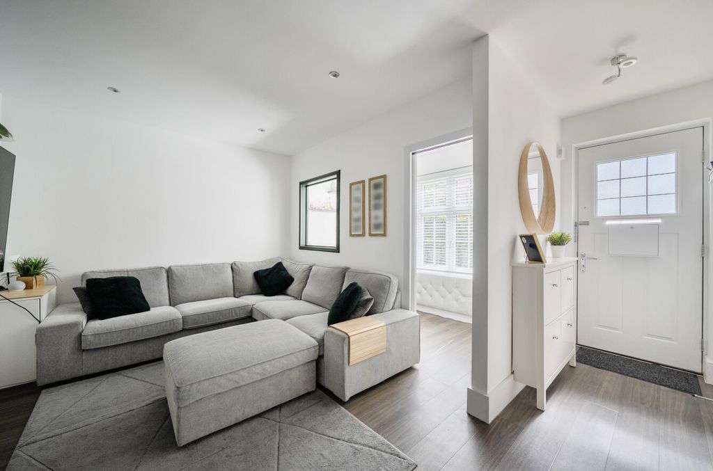 Additional image 15 of 4 bed semi-detached house for saleGalton Way, Warfield, Bracknell, Berkshire RG42
