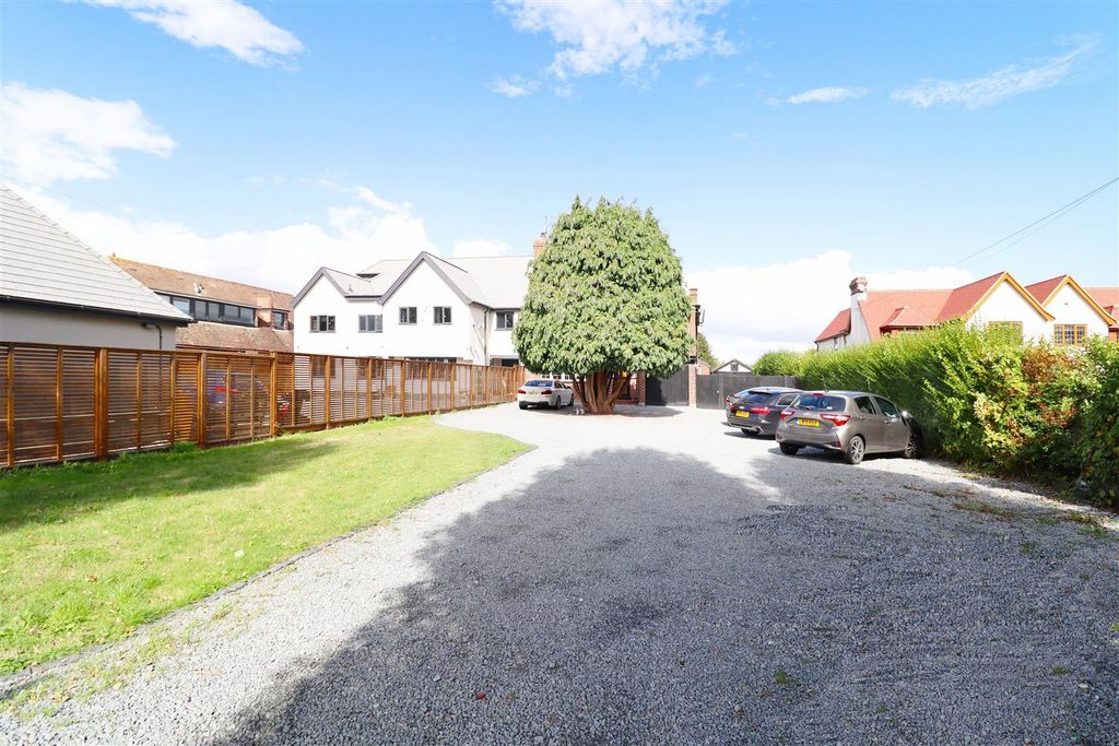 Property photo 3 of 28 Img_6526_Pe.Jpg