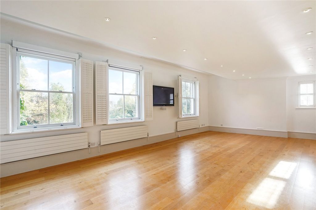 Property photo 2 of 14 Picture No. 03