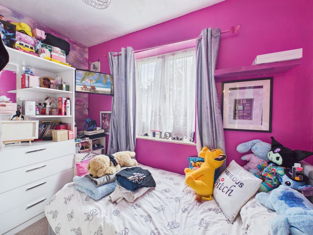 Property photo 3 of 9 Photo 2