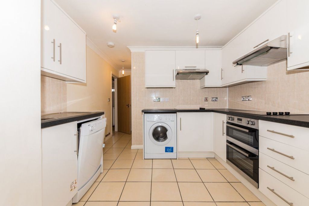 Property photo 3 of 29