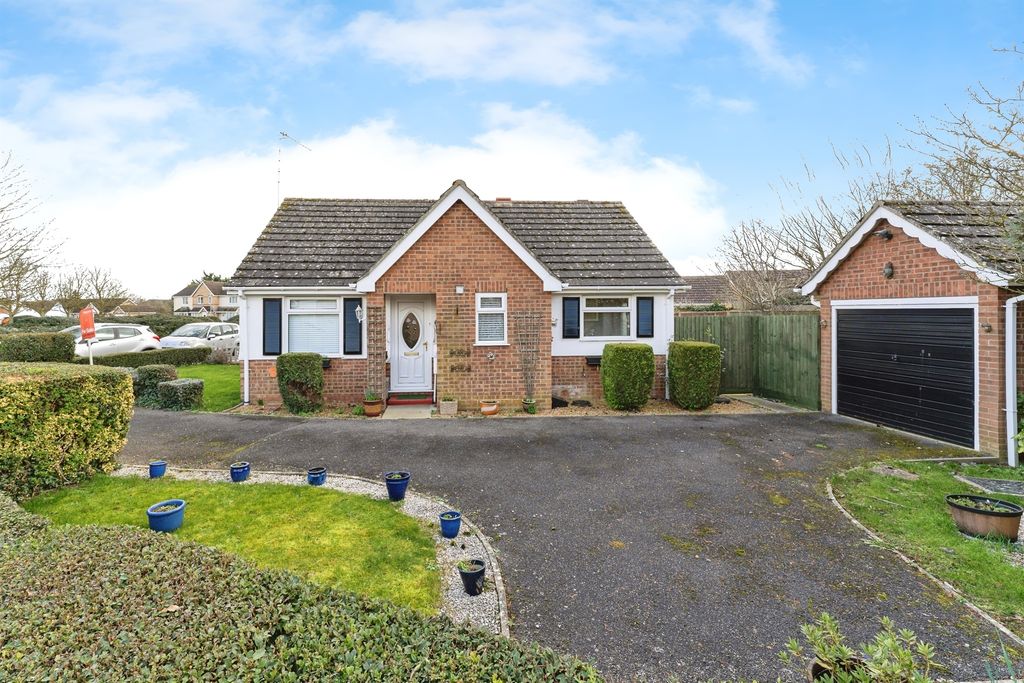 Property photo 2 of 15