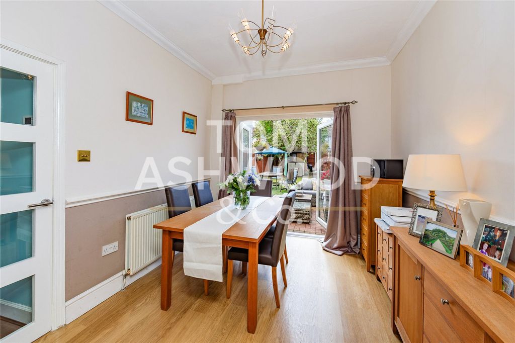 Property photo 3 of 14 Picture No. 13