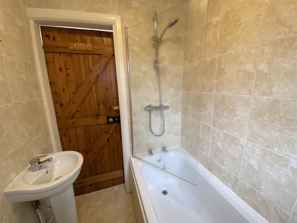 Additional image 7 of 2 bed terraced house to rentGladstone Street, Mold CH7