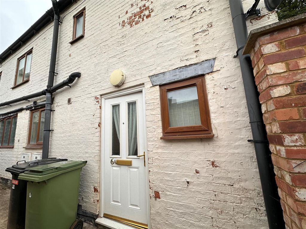 Property photo 1 of 8 Front 6A.Jpg