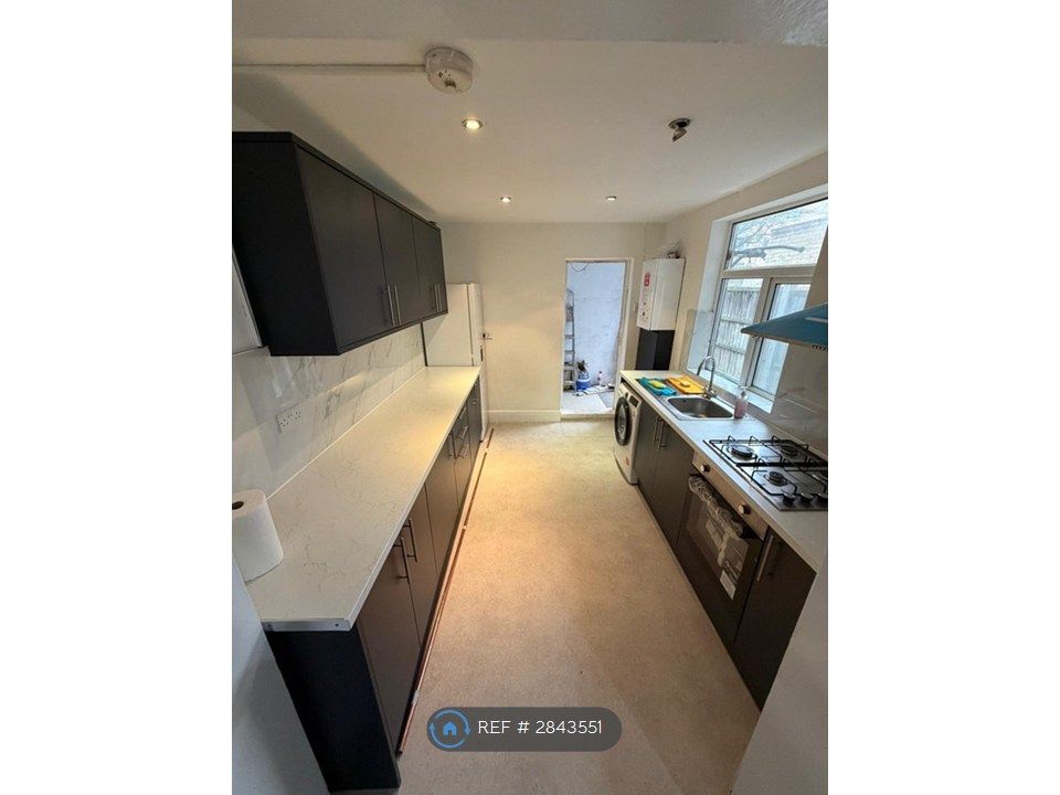 Property photo 1 of 14 Kitchen