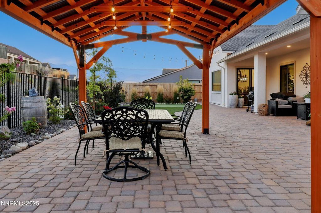 Property photo 3 of 3 <Alttext/>