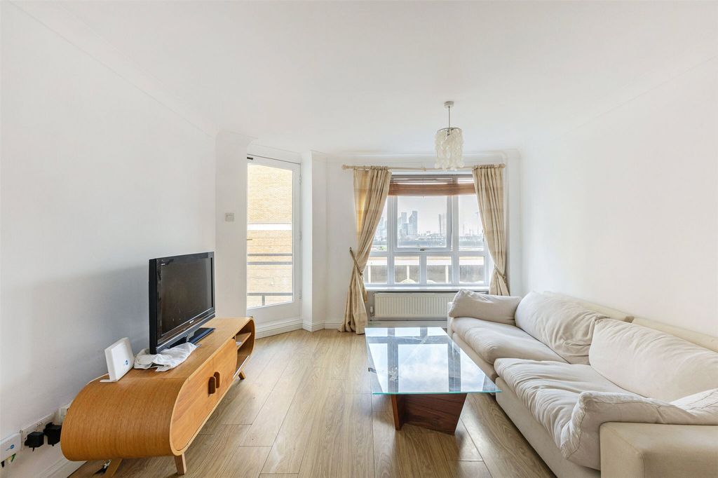 Property photo 2 of 20 Picture No. 11