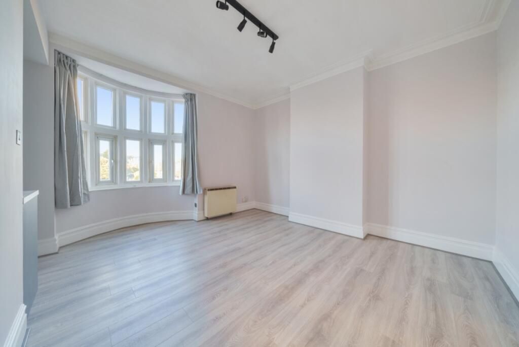 Property photo 1 of 3 Helliwell & Co.