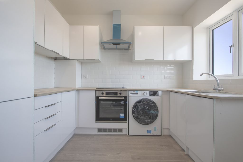 Property photo 2 of 4 Gallery