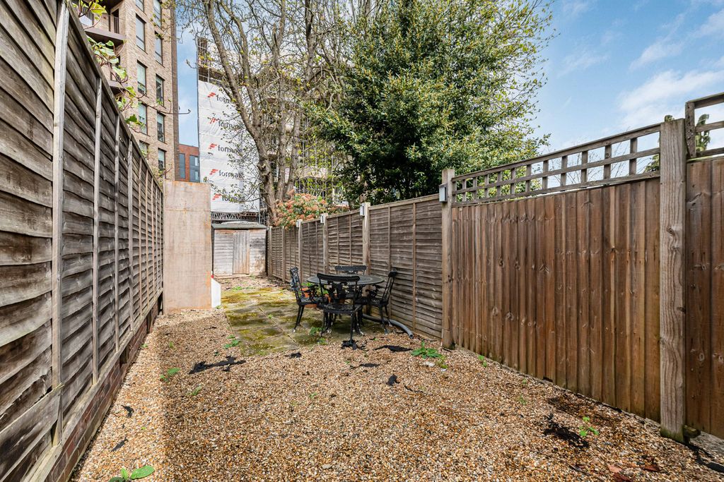 Property photo 3 of 9