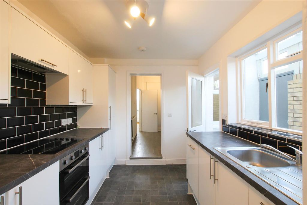 Property photo 2 of 13 Img_9640.Jpg