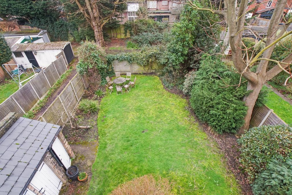 Property photo 3 of 10