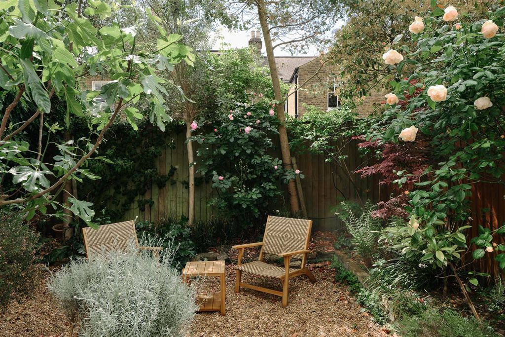 Property photo 3 of 32