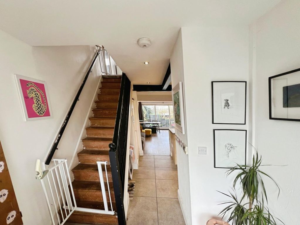 Property photo 2 of 17 A6913335-Img_4844.Jpeg