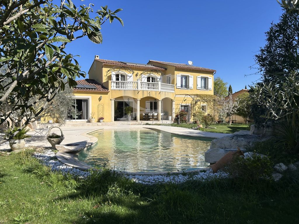 Property photo 1 of 25
