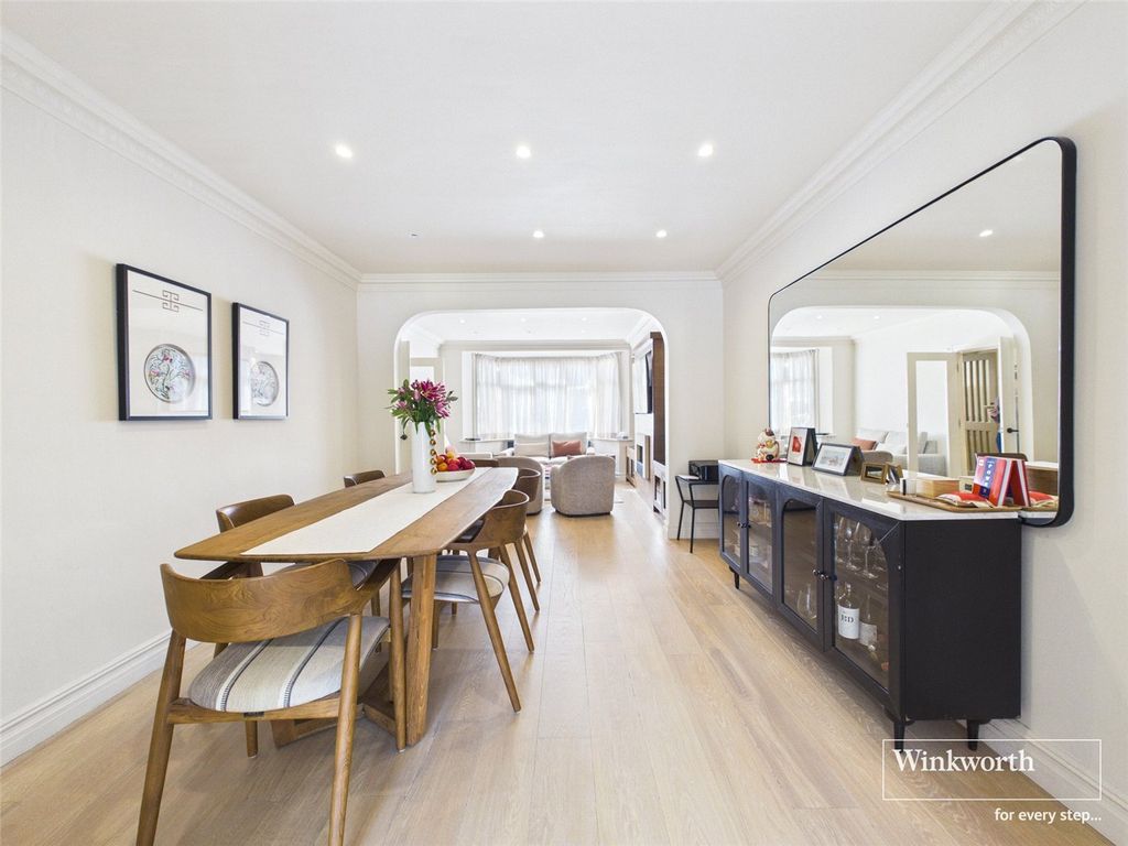 Property photo 3 of 19 Picture No. 21