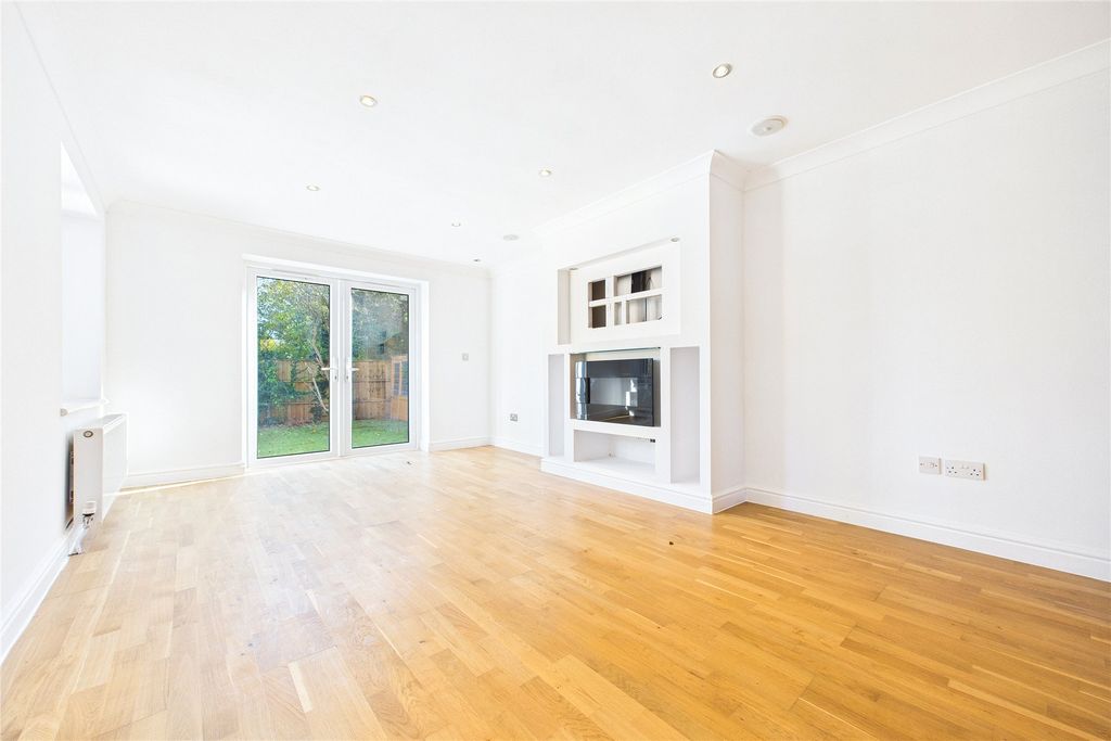 Property photo 3 of 18 Picture No. 40