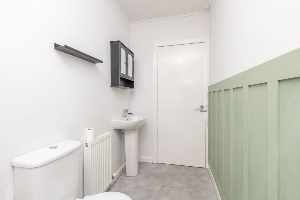 Property photo 2 of 11 Photo 2