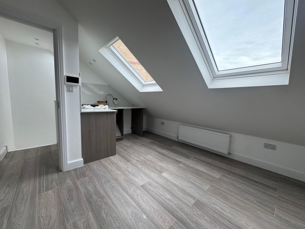 Property photo 3 of 4 Gallery