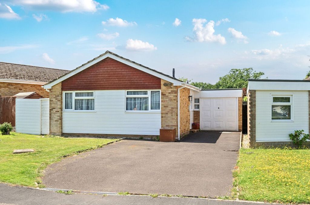 Property photo 1 of 17