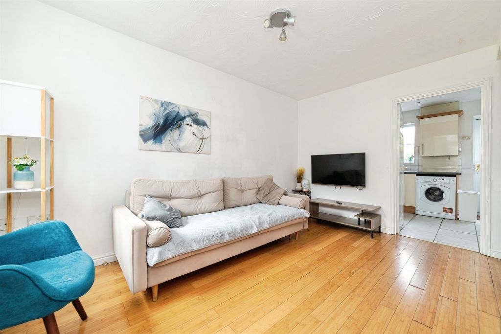 Property photo 3 of 16