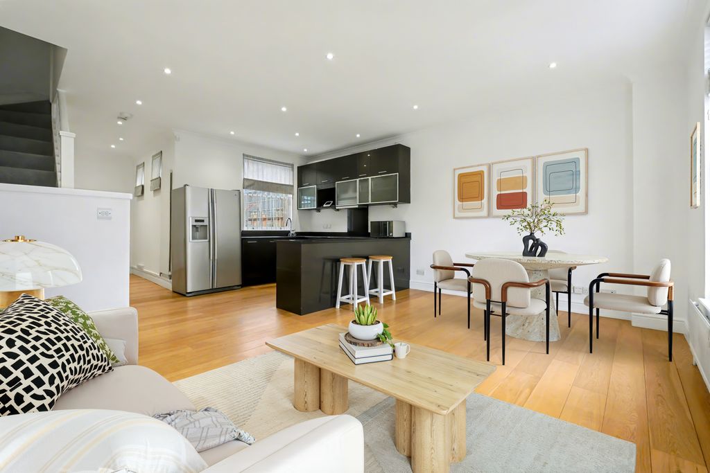 Property photo 1 of 27