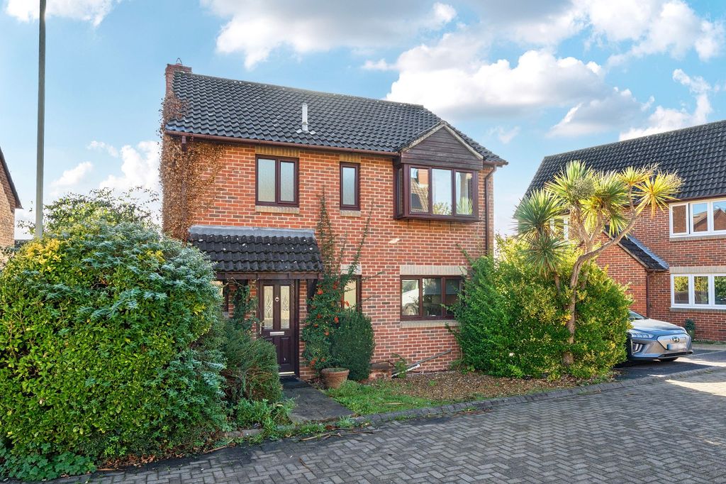 Property photo 1 of 20