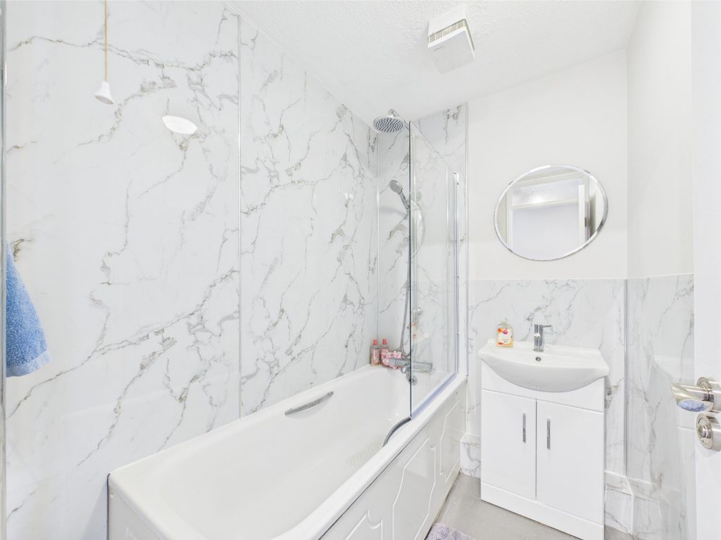 Property photo 1 of 14 4172243