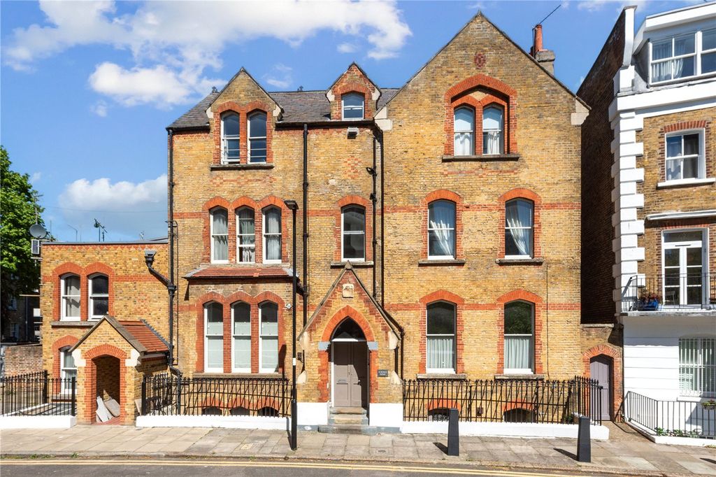 Property photo 2 of 16 Picture No. 28