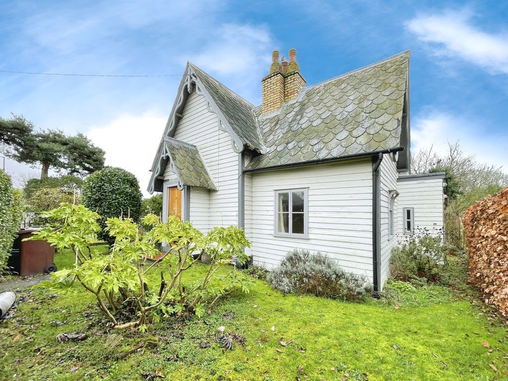 Property photo 1 of 22 North Lodge