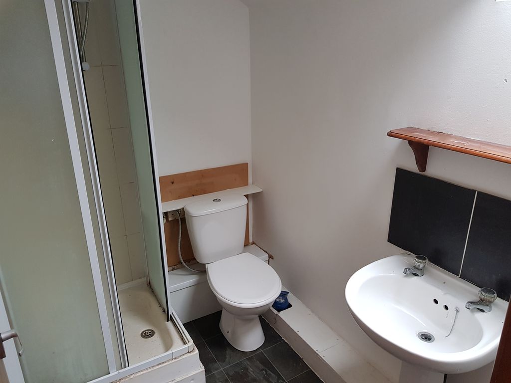 Property photo 3 of 4