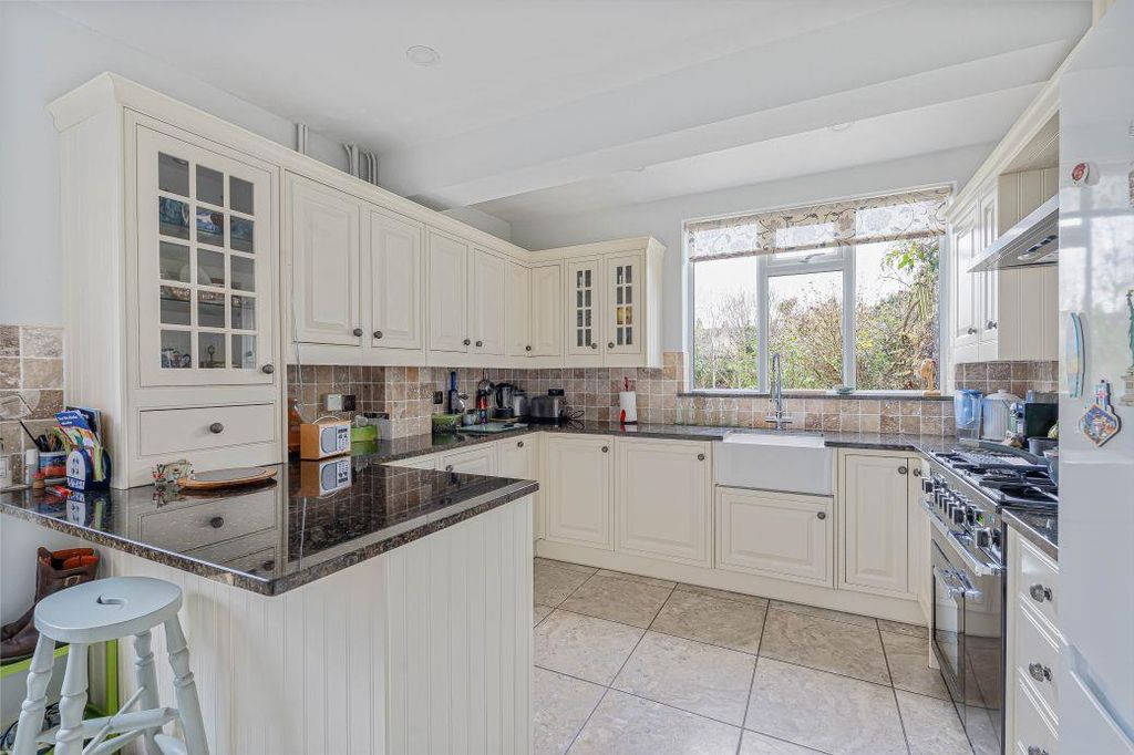 Property photo 2 of 24 22_71452.Jpg