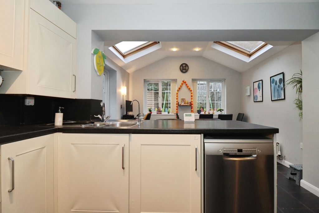 Property photo 3 of 20 Picture 3