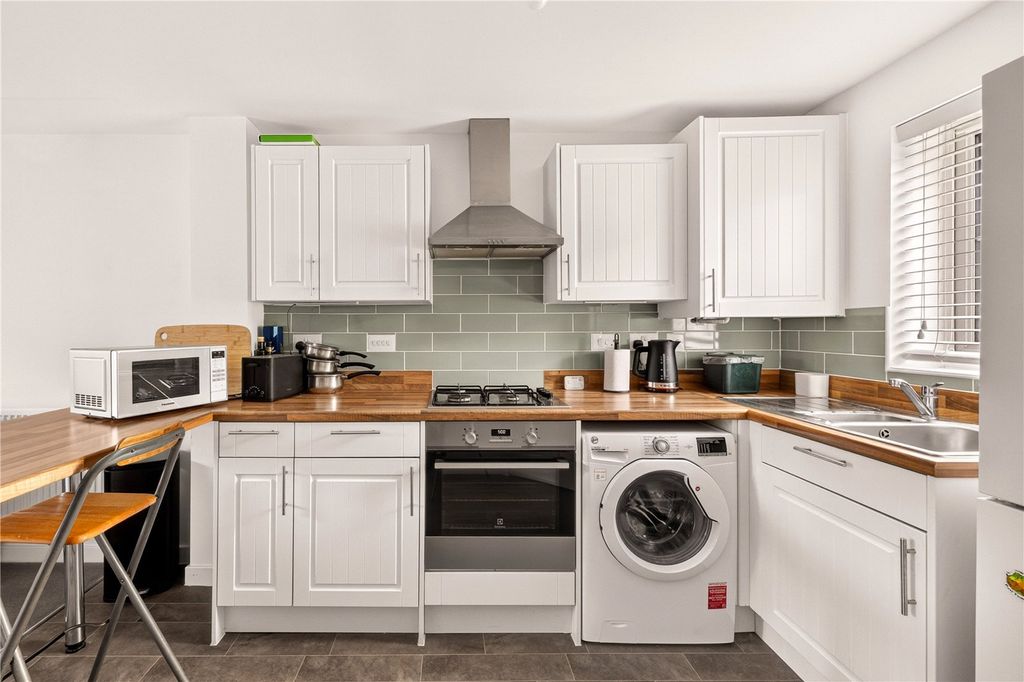 Property photo 1 of 19 Picture No. 07
