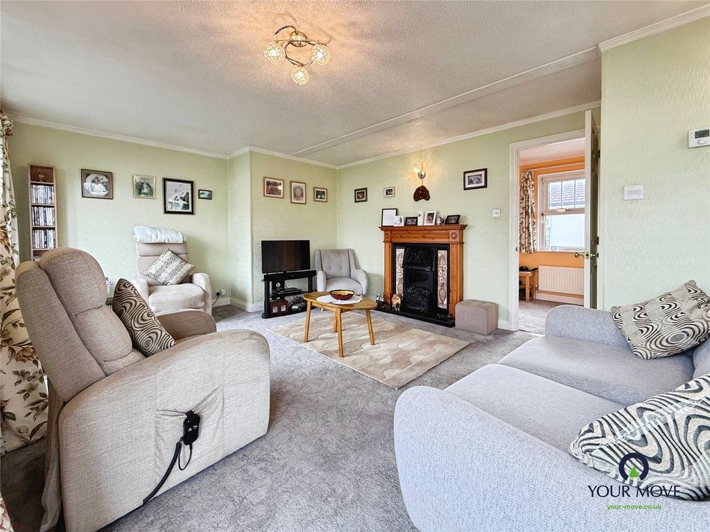 Property photo 2 of 16 Picture No. 15